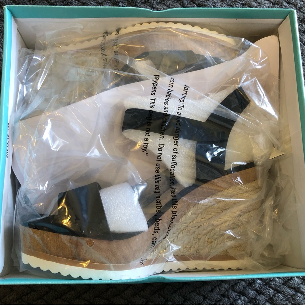 Women’s Soda Brand Platform Espadrille Wedge Sandals